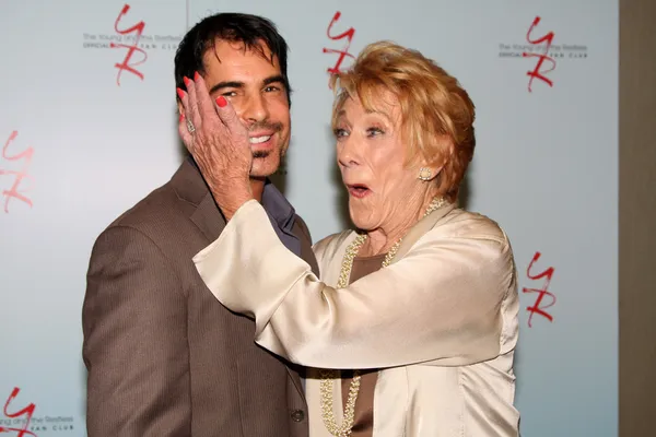 Thom Bierdz, Jeanne Cooper — Stock Photo, Image