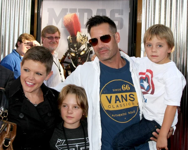 Natalie Maines, Adrian Pasdar — Stockfoto