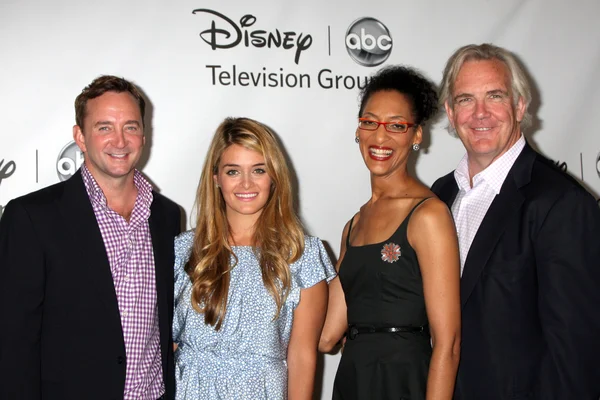 Clinton Kelly, Daphne Oz, Carla Hall, Gordon Elliott — Stockfoto