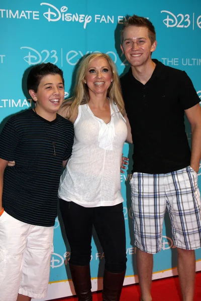 Bradley Steven Perry, Leigh-Allyn Baker, Jason Dolley — Stock Photo, Image