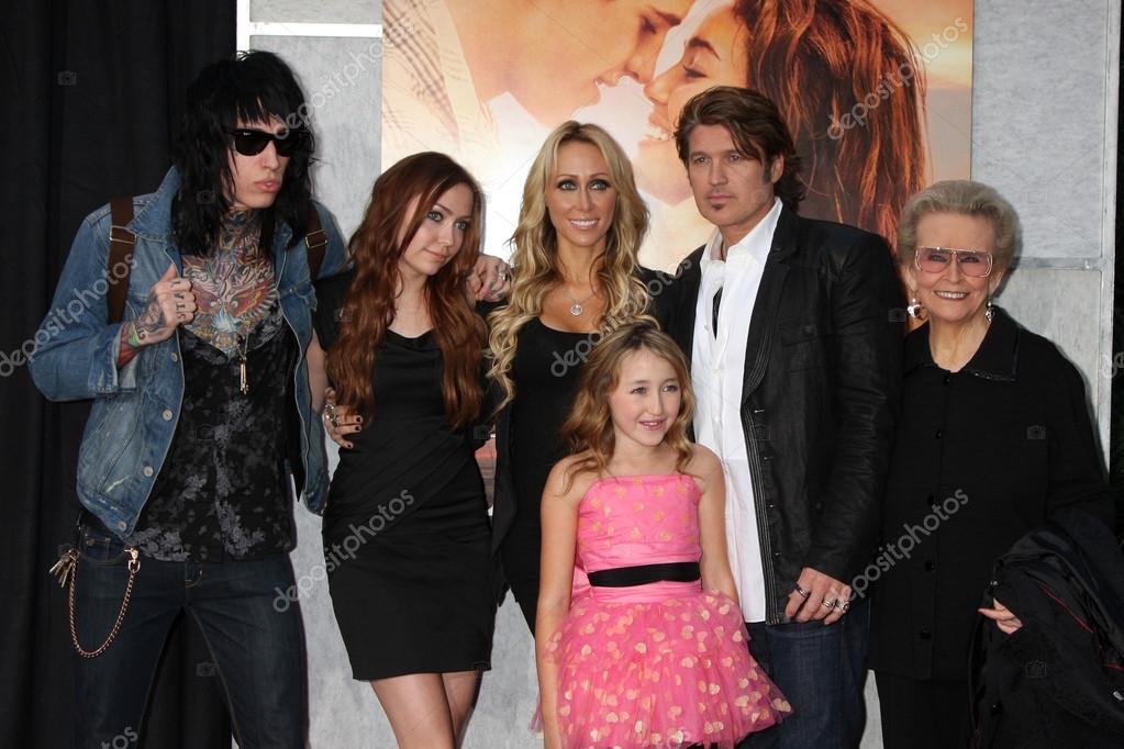 Tish & Billy Ray Cyrus, & Family, Кроме Майли – Стоковое.