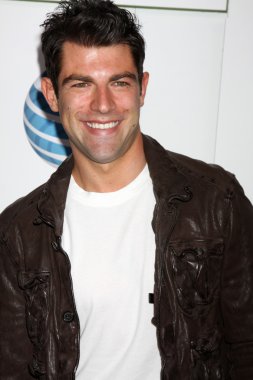 Max Greenfield