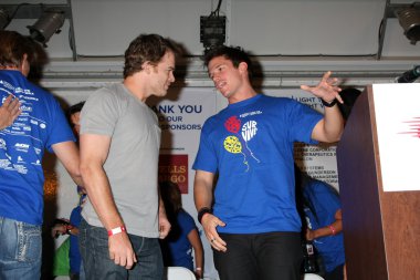Michael C. Hall, Mark Hapka