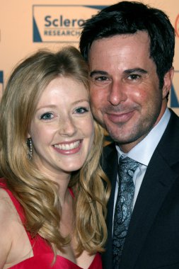 Jennifer Finnigan ve Jonathan Silverman
