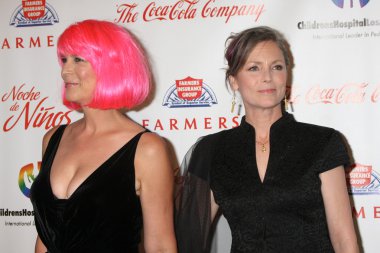 Jamie Lee Curtis ve kız kardeşi Kelly Curtis