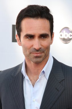 Nestor Carbonell