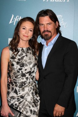 Diane Lane, Josh Brolin