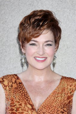 Carolyn hennesy