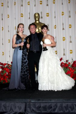 Kate winslet, sean penn ve penelope cruz