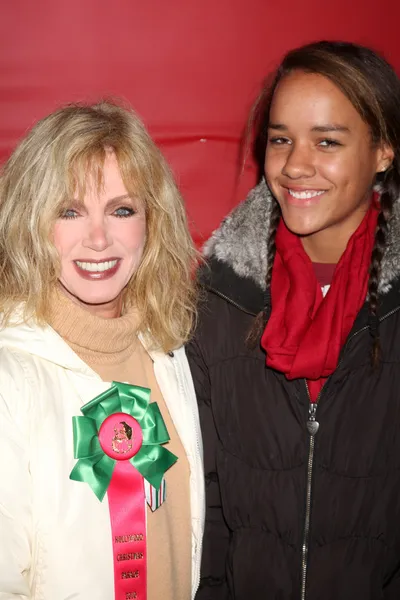 Donna Mills, hija Chloe — Foto de Stock