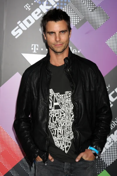 Colin Egglesfield — Photo