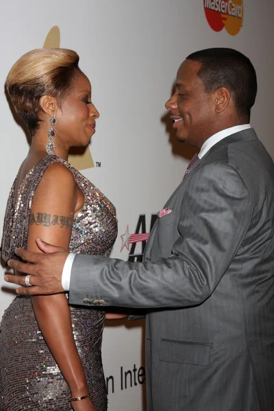 Mary J Blige y su marido Kendu Isaacs —  Fotos de Stock