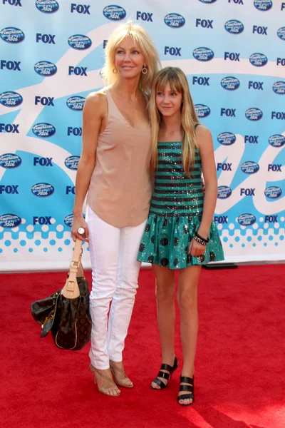 Heather Locklear and Ava Sambora — Stock Photo, Image