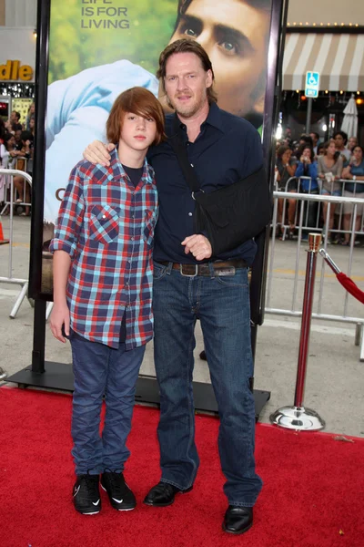 Donal Logue and son Finn — Stock Photo, Image