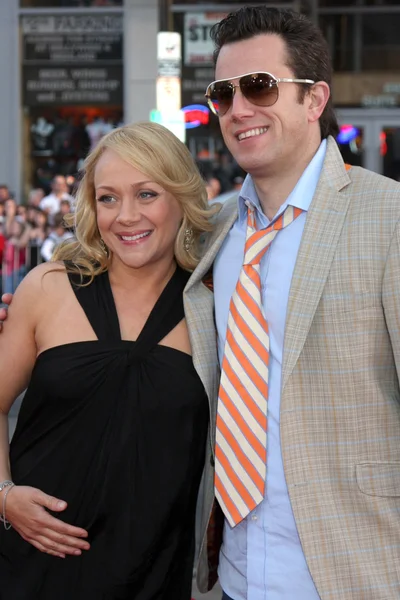 Nicole Sullivan & husband Jason Packham — Stock Photo, Image