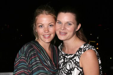 Bree Williamson ve Heather Tom