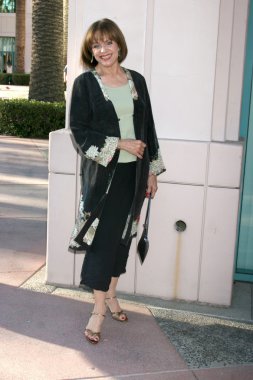 Valerie Harper