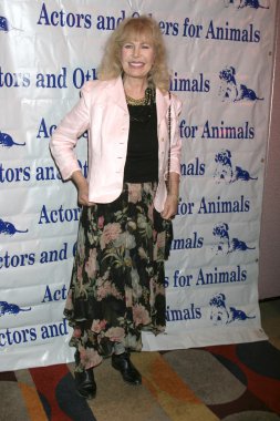 Loretta Switt