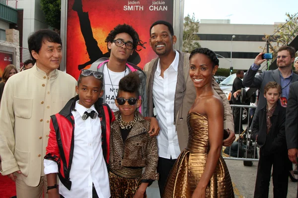 Jackie Chan, Jaden Smith, Trey Smith, Willow Smith, Will Smith, Jada Pinket — Stok Foto