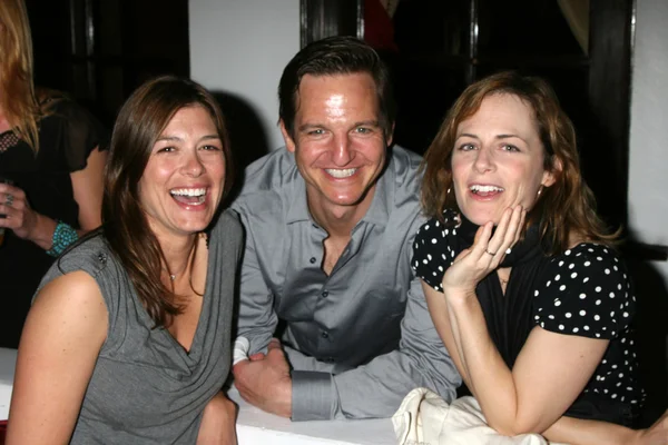 Caitlin Keats, William Mapother e Sarah Clarke — Fotografia de Stock