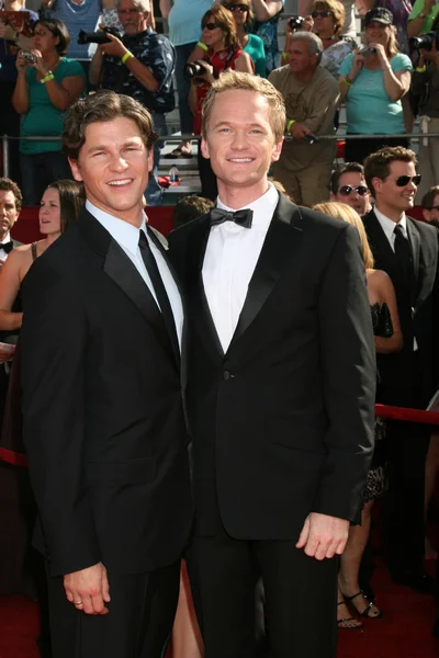 Neil Patrick Harris & Invitado — Foto de Stock