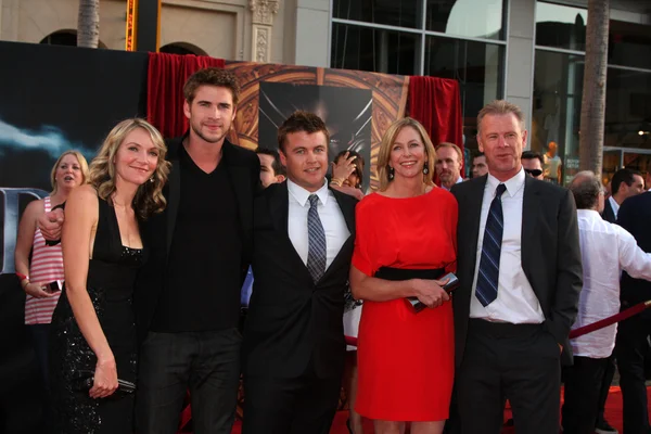 Liam Hemsworth, família — Fotografia de Stock