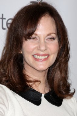 Lesley ann warren