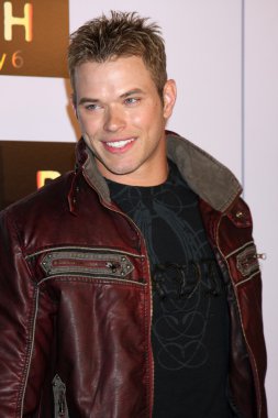 Kellan lutz