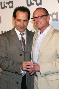Tony shalhoub ve stanley kamel
