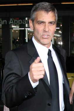 George Clooney ve Sarah Larson