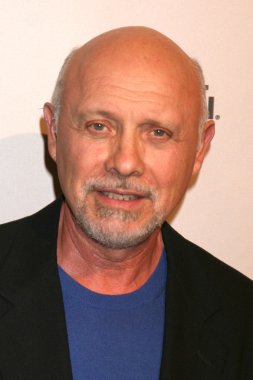 Hector Elizondo