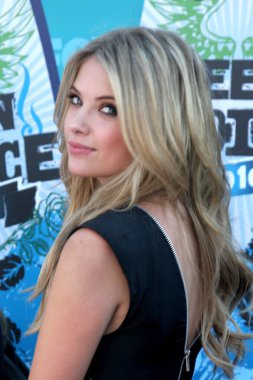 Ashley Benson