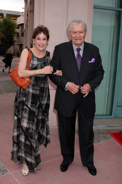 Louise Sorel, John Aniston — Zdjęcie stockowe