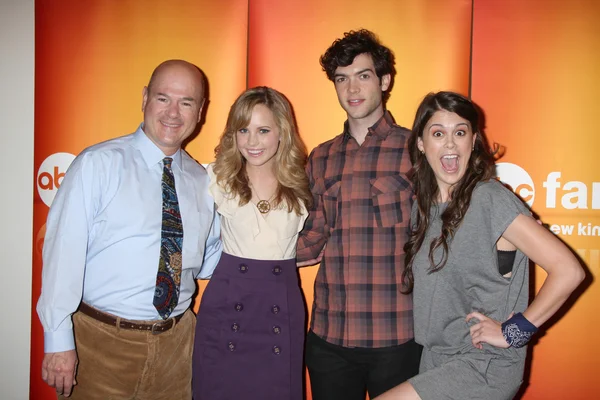 Larry Miller, Meaghan Martin, Ethan Peck, and Lindsey Shaw — Stock Photo, Image