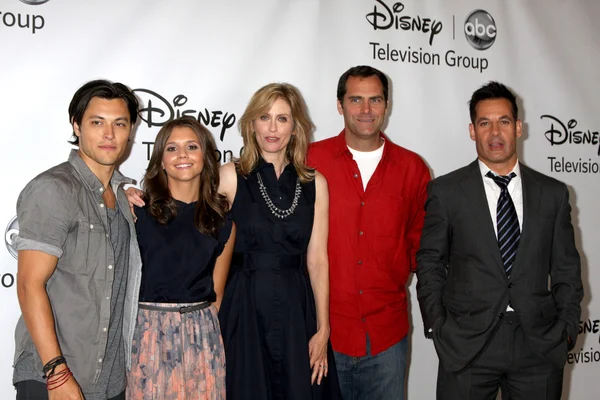 Blair Redford, Alexdra Chando, Helen Slater, Andy Buckley, Adria — Stock fotografie