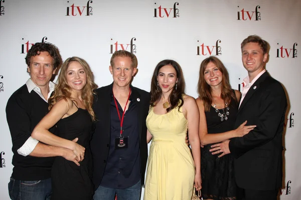 Brooke nevin, michael traynor, miller andrew & eden riegel, conniestaton, aaron staton — Photo