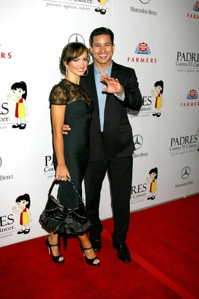 Mario Lopez & Karina Smirnoff — Stock Photo, Image