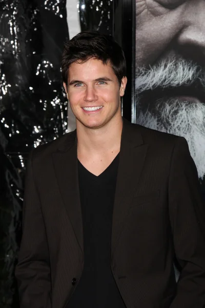 Robbie Amell — Stock Photo, Image