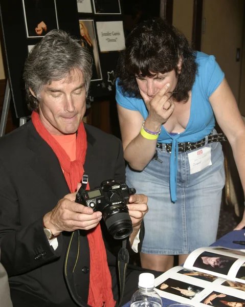 Ronn Moss and fans — Stock Photo, Image