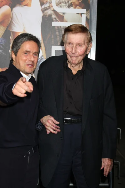 Brad szary, sumner redstone — Zdjęcie stockowe