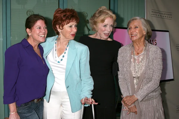 Erin Moran și Marion Ross, Holland Taylor și Cloris Leachman — Fotografie, imagine de stoc