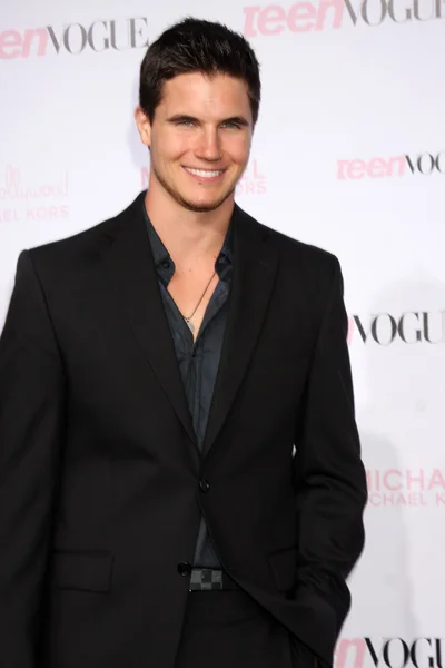 Robbie Amell — Stock Photo, Image
