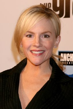 Rachael Harris