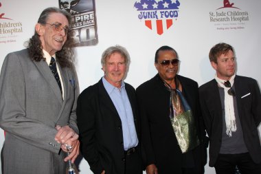 Peter Mayhew, Harrison Ford, Billy Dee Williams ve Ewan Mcgregor