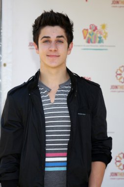 David Henrie