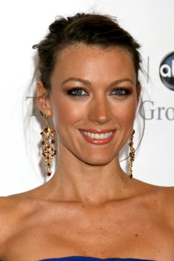 Natalie Zea
