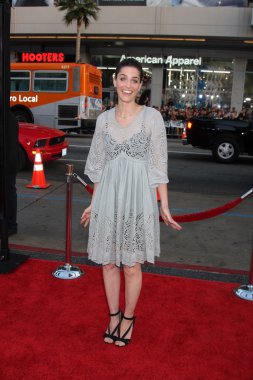 Amanda Peet