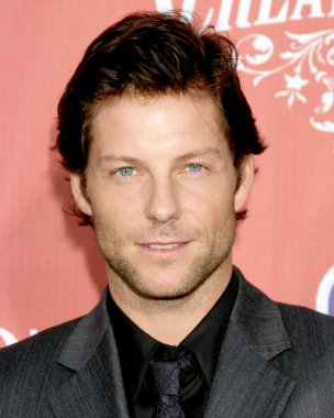 Jamie Bamber