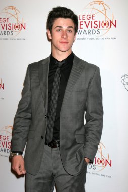 David Henrie