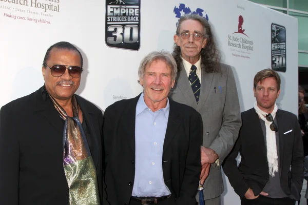 Billy Dee Williams, Harrison Ford, Peter Mayhew y Ewan McGrego — Foto de Stock